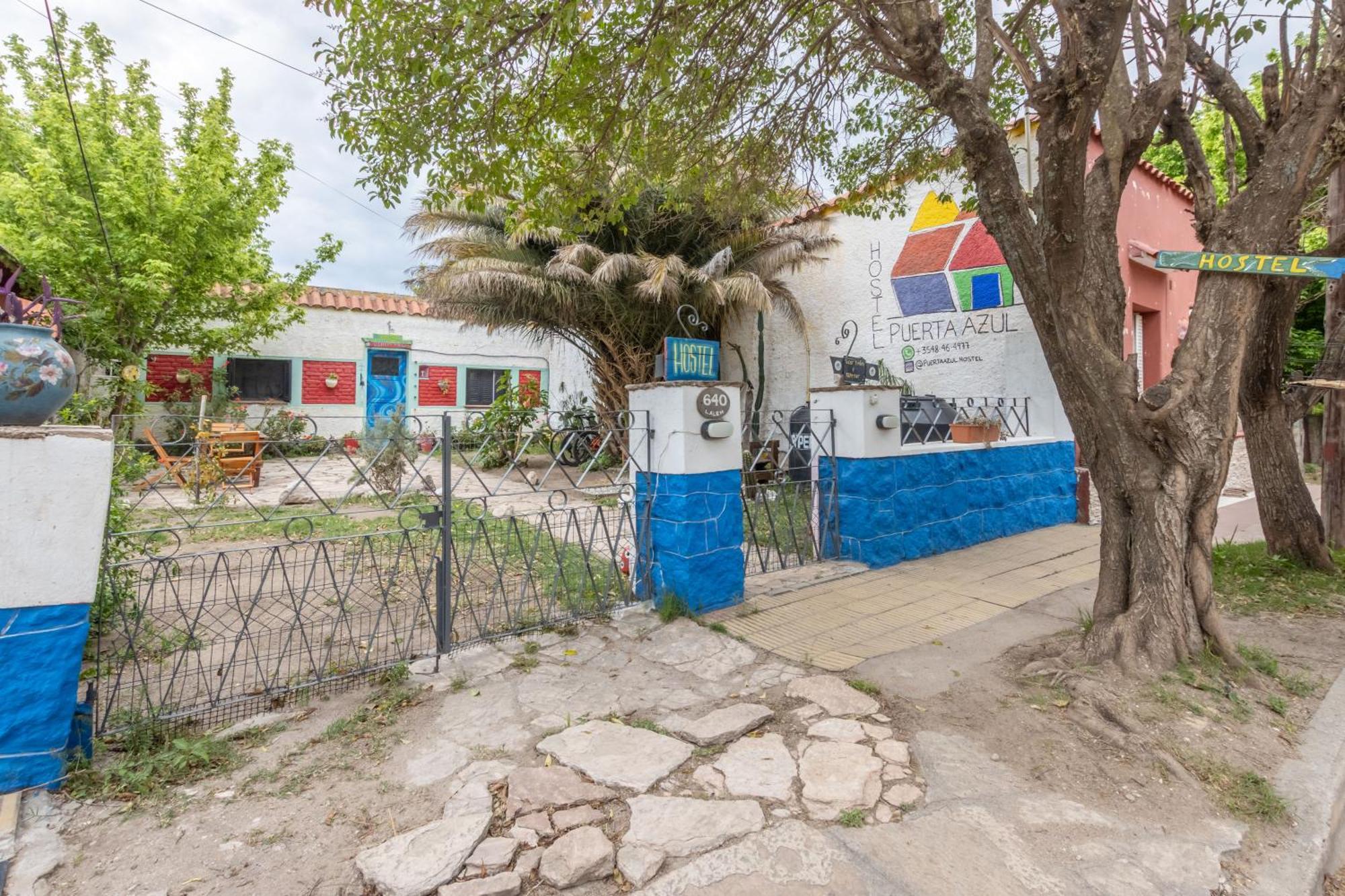 Albergue Puerta Azul Capilla del Monte Exterior foto